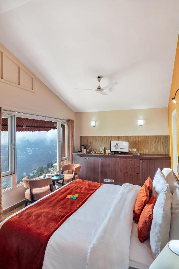 Hotel Club Mahindra Mussoorie Esterno foto
