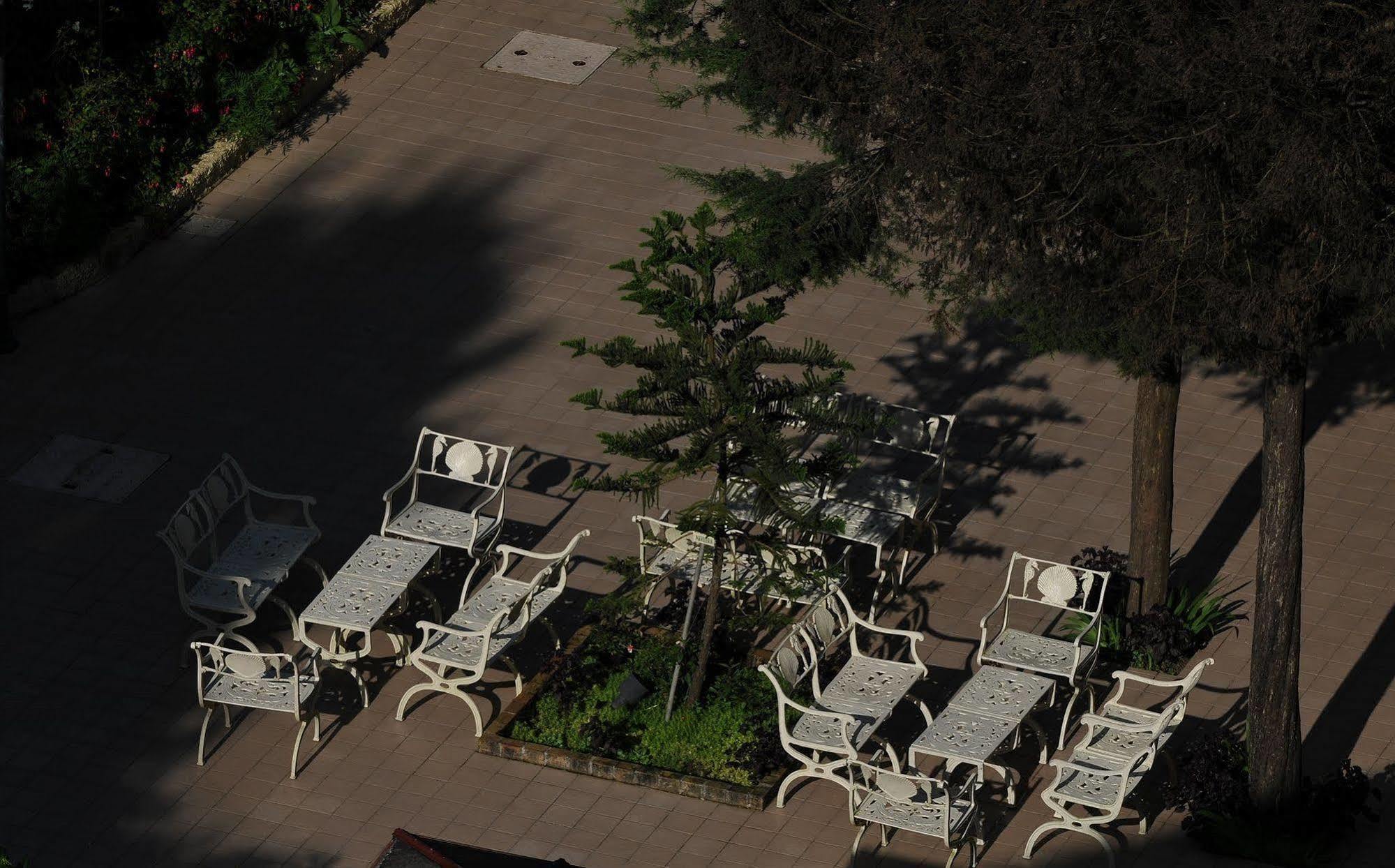 Hotel Club Mahindra Mussoorie Esterno foto