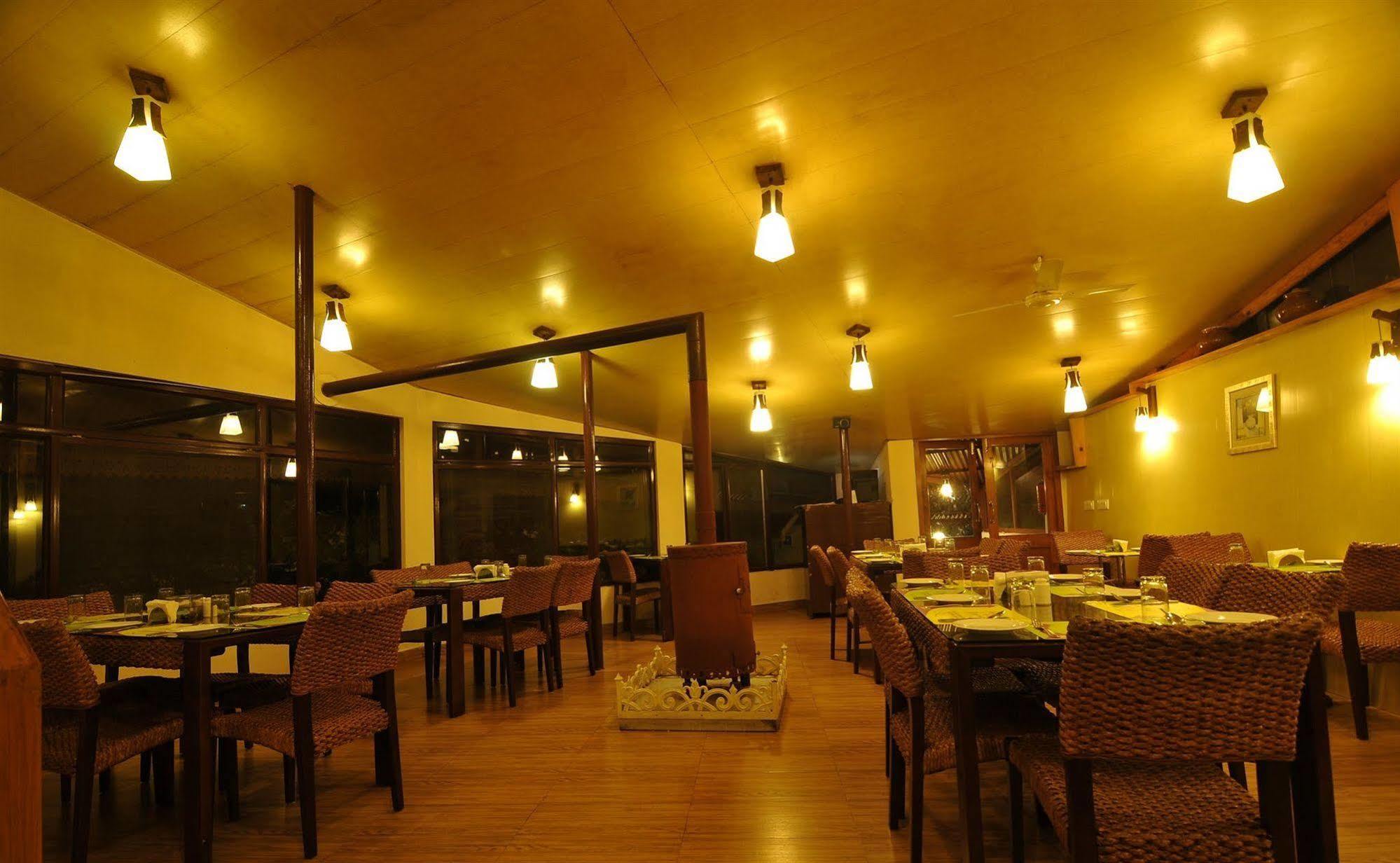 Hotel Club Mahindra Mussoorie Esterno foto