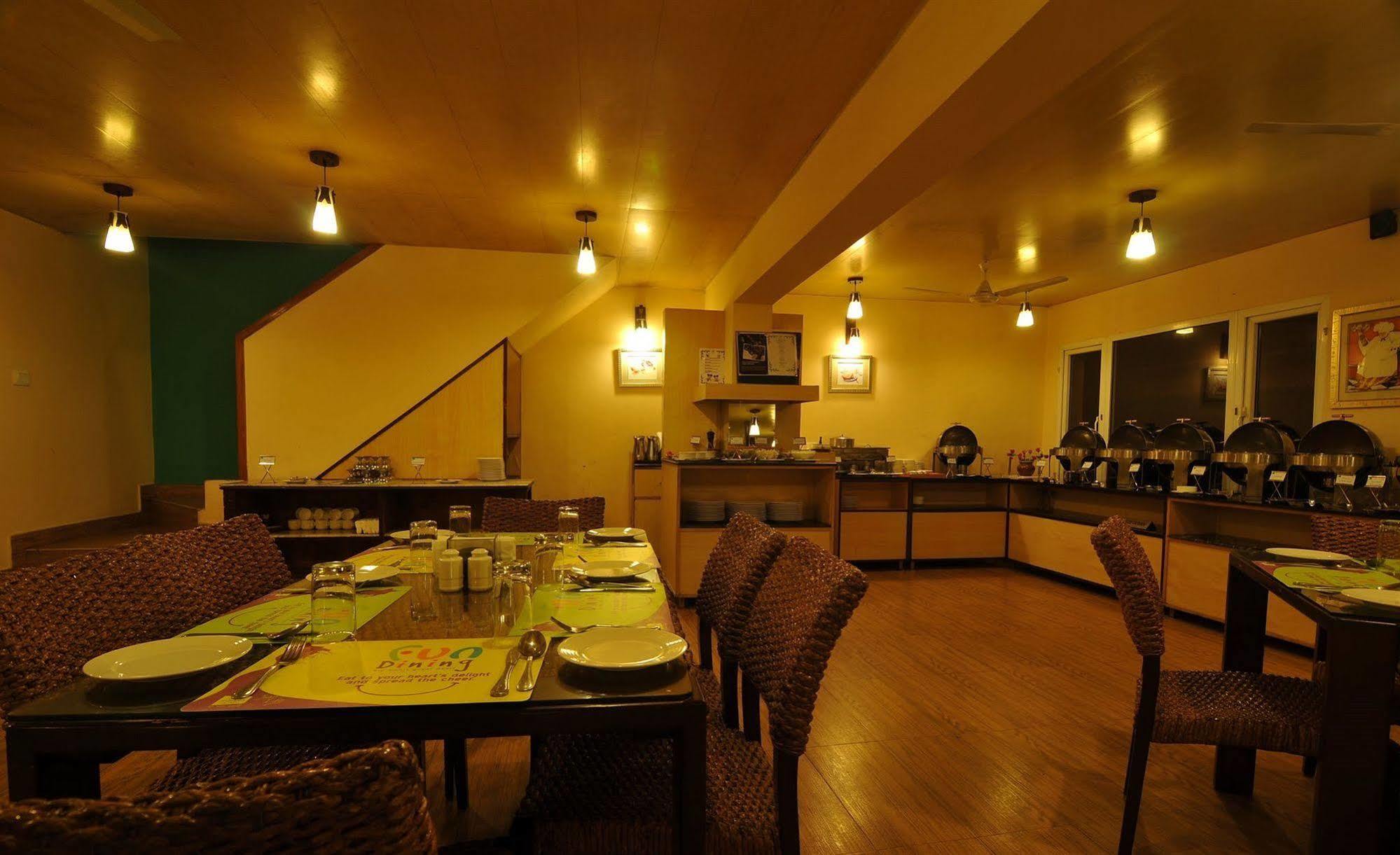 Hotel Club Mahindra Mussoorie Esterno foto